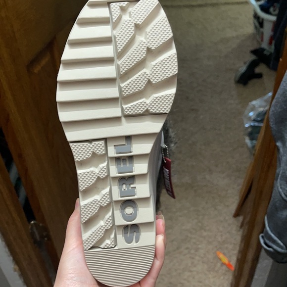 Joan of Arctic sorel boots - Picture 6 of 7